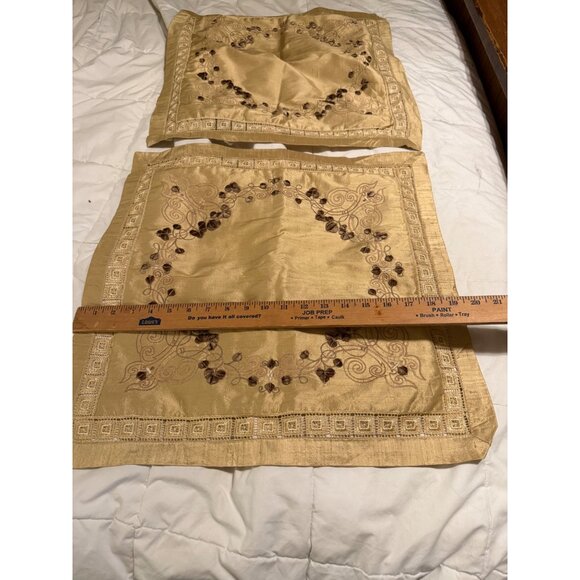 2 Vtg Textile Hand Embroidered Silk Throw Sofa Pillow Covers Crochet Trim zip - Picture 11 of 12